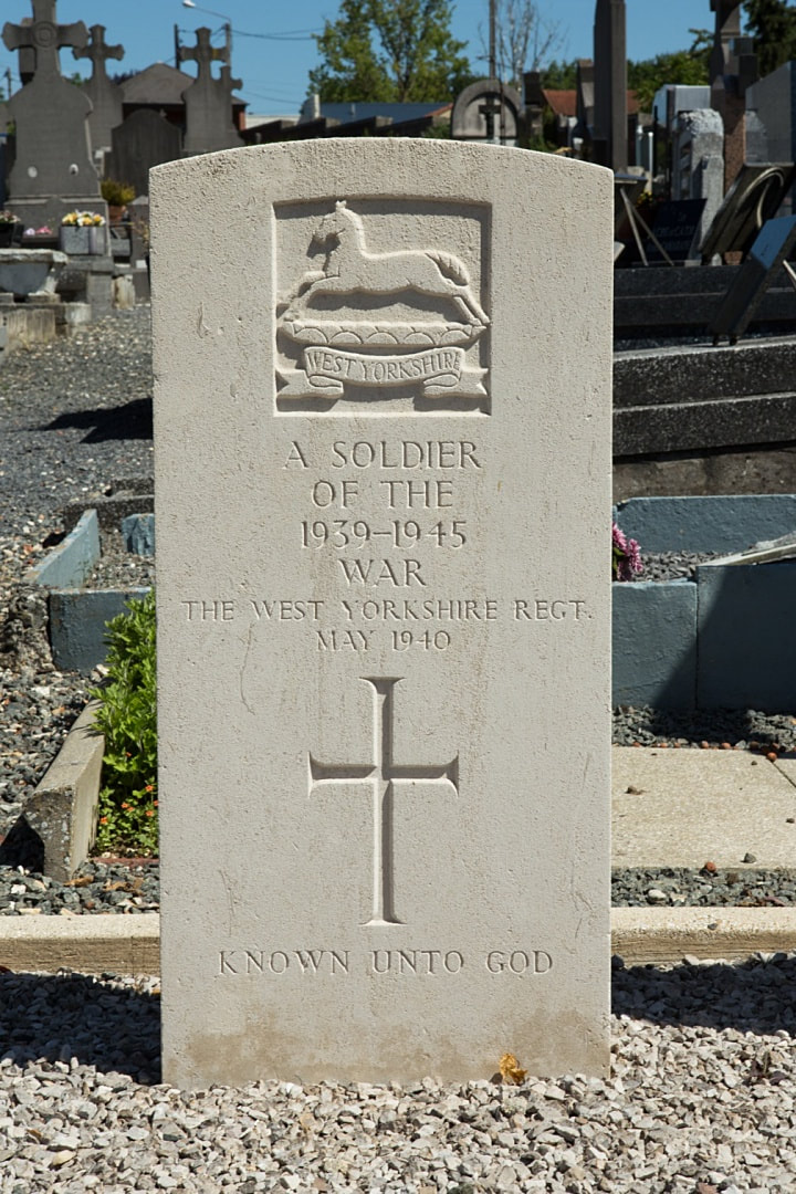 St. Laurent-Blangy Communal Cemetery